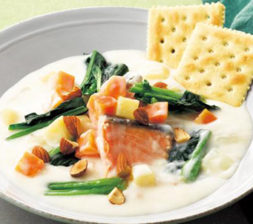 ほうれんそうとサケのチャウダー