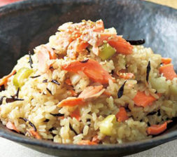 鮭とひじきのレンジおこわ