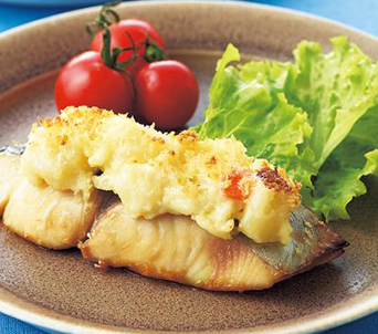 さわらとポテサラのトースター焼き