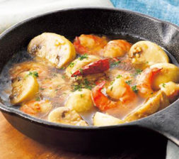 エビとキノコのアヒージョ