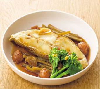 カレイと春ゴボウの煮付け