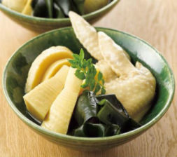 鶏手羽の若竹煮