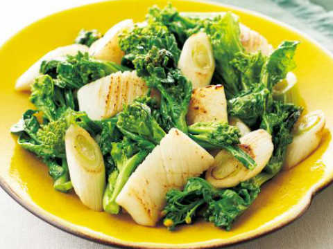 菜の花とイカの中華風塩炒め