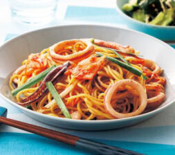 旨辛いかキムチ焼きそば