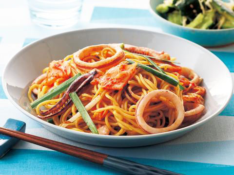 旨辛いかキムチ焼きそば