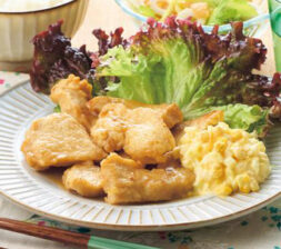 チキン南蛮と新タマネギのタルタルソース