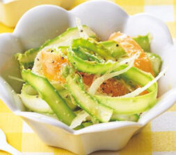 グリーンアスパラガスのリボンサラダ