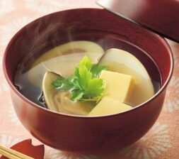 はまぐりと卵豆腐のお吸い物
