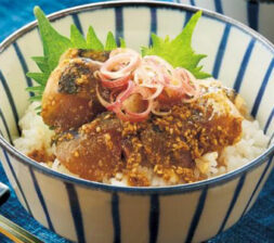 薬味たっぷり　あじの漬け丼