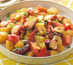 たこじゃがトマトのバタぽん炒め