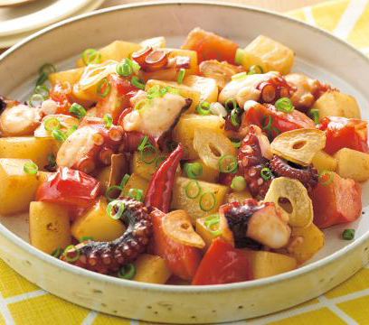 たこじゃがトマトのバタぽん炒め