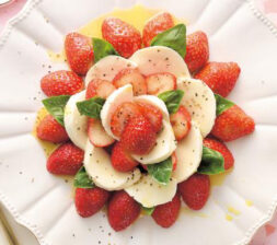 いちごのフラワーカプレーゼ