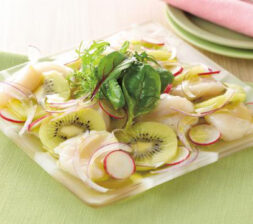 ほたてとキウイの華やカルパッチョ