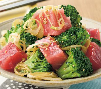 まぐろとブロッコリーのてっぺんナムル