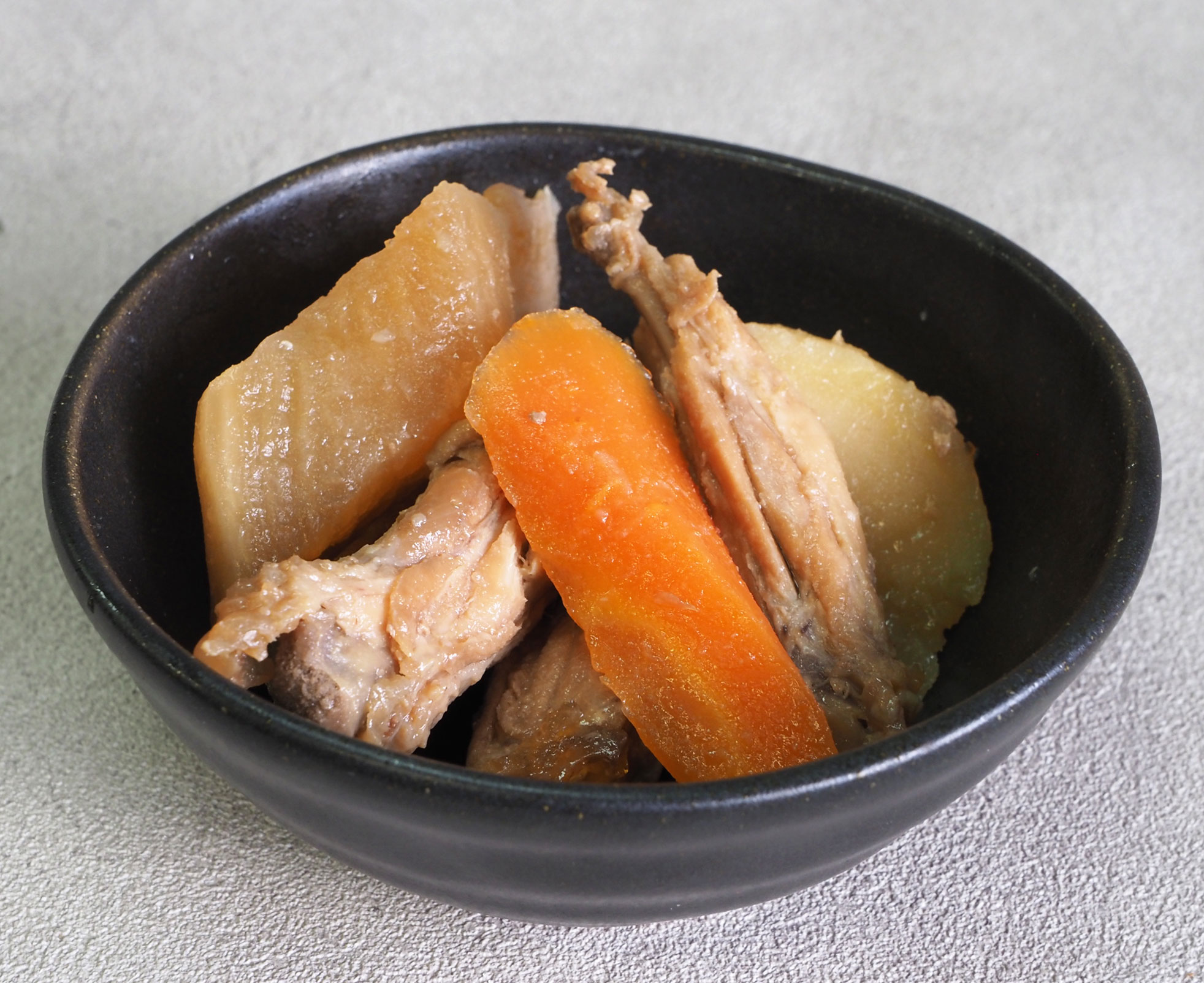 今月のおすすめお惣菜 手羽先煮