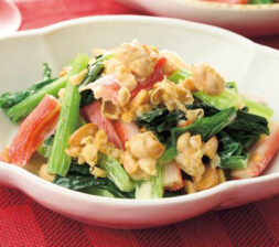 小松菜とカニかまの福豆マヨ和え