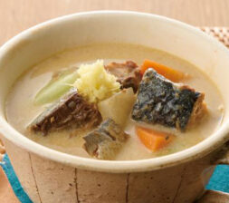 さば缶の具だくさん豆乳スープ