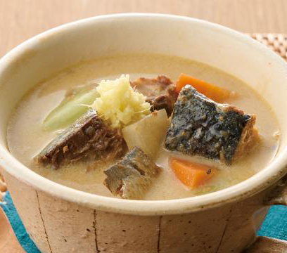 さば缶の具だくさん豆乳スープ