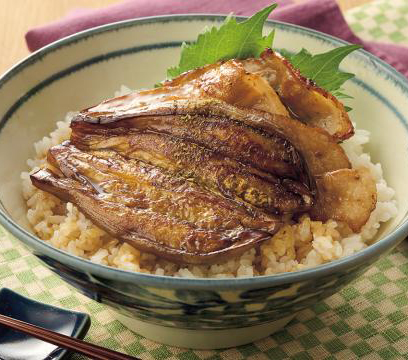 そっくり！？うなす豚バラ丼